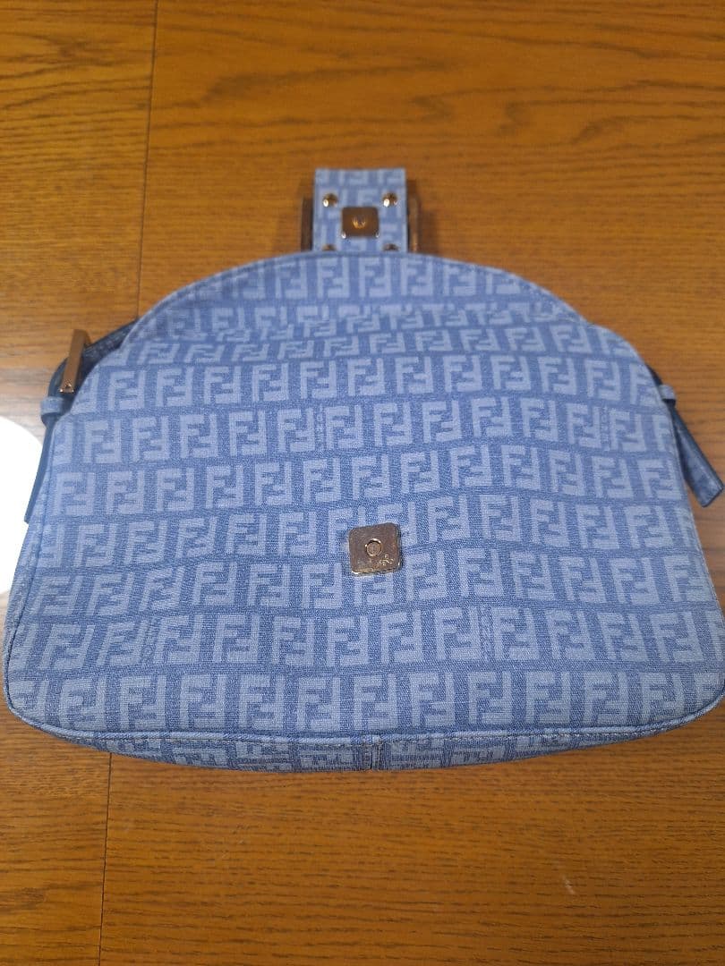 Fendi ブルー ハンドバッグ