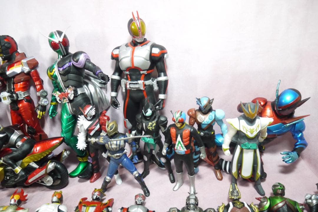 ライダーヒーローシリーズ　ビッグサイズソフビフィギュア　など　98体セット