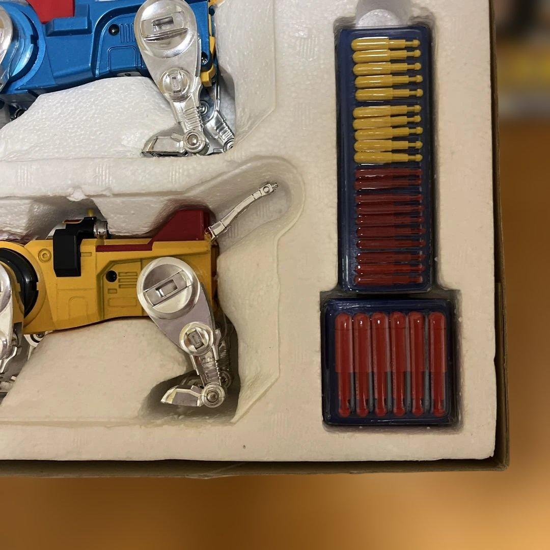 未来獣合体　ゴライオン超合金　ポピー