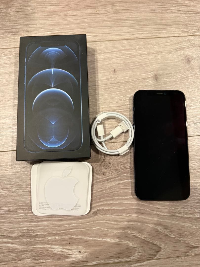 Apple iPhone 12 Pro 本体　512GB