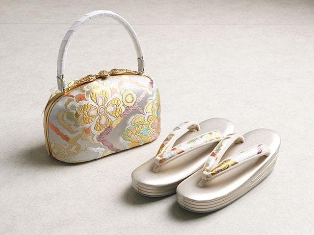 【新品】フォーマル着物用　草履バッグセット 02097