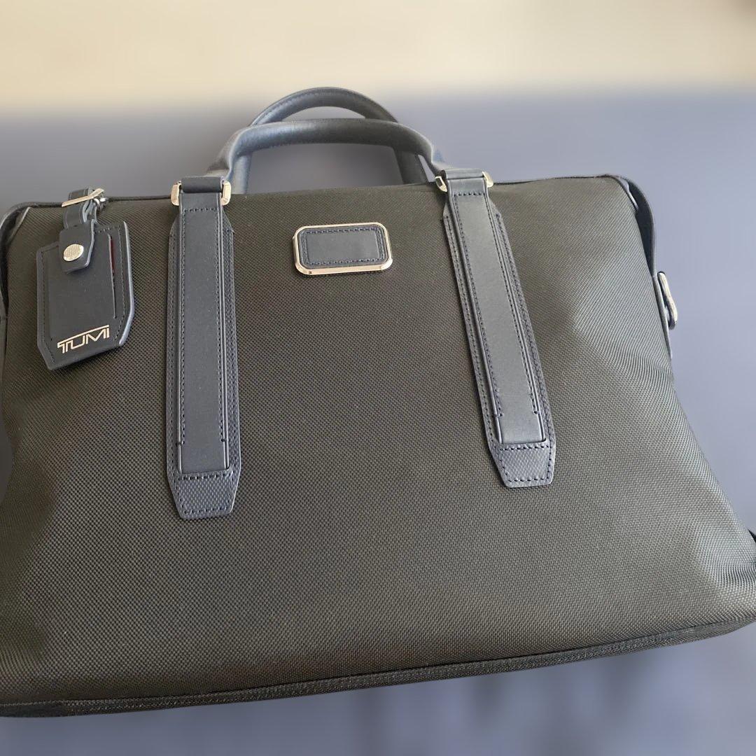 TUMIブリーフケース＆キャリーセット