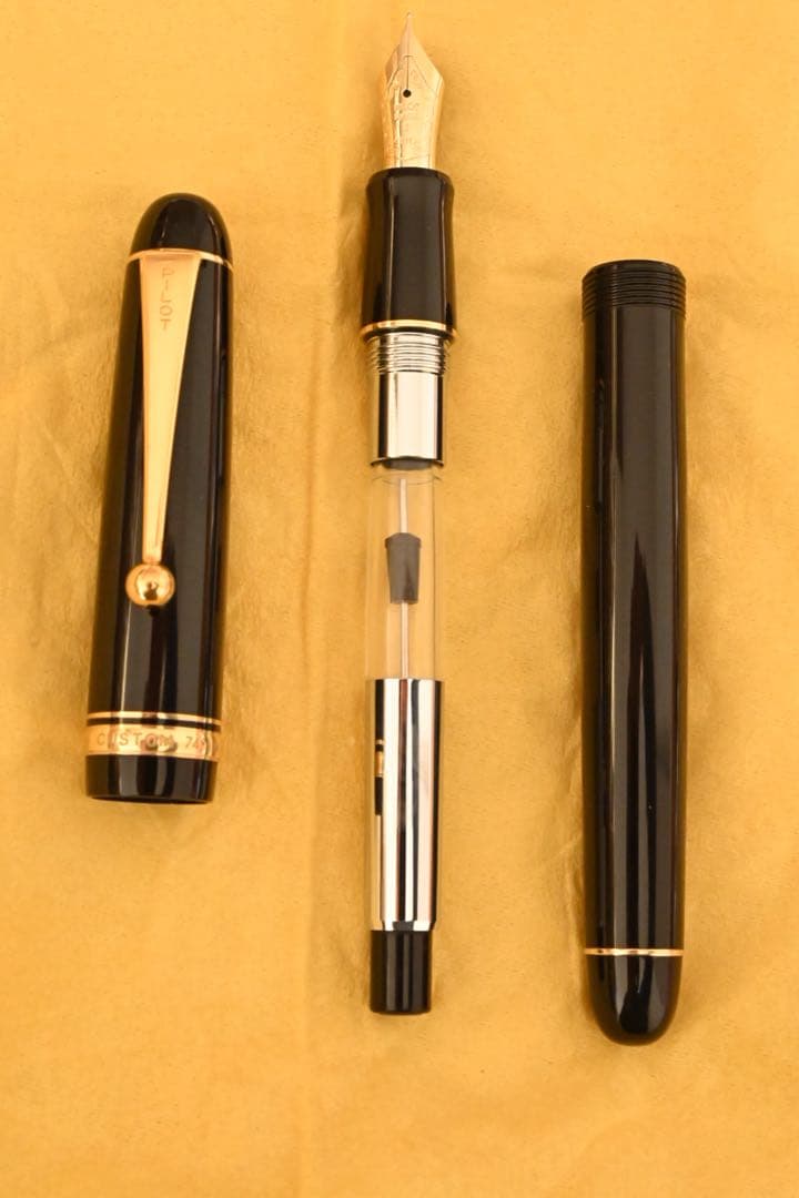 (美品)Pilotカスタム74 中細字 黒, インクコンバータ/ペンケース付