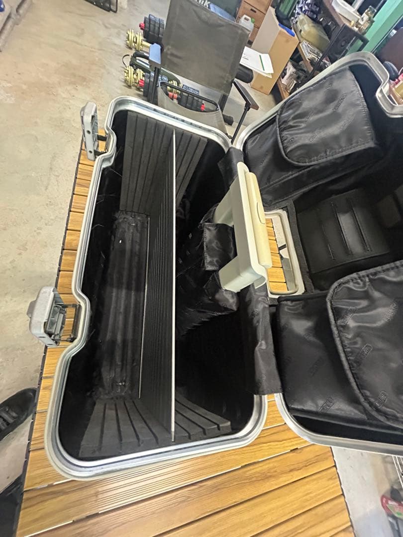 RIMOWA リモワ パイロットトロリー　TOPAS アルミ