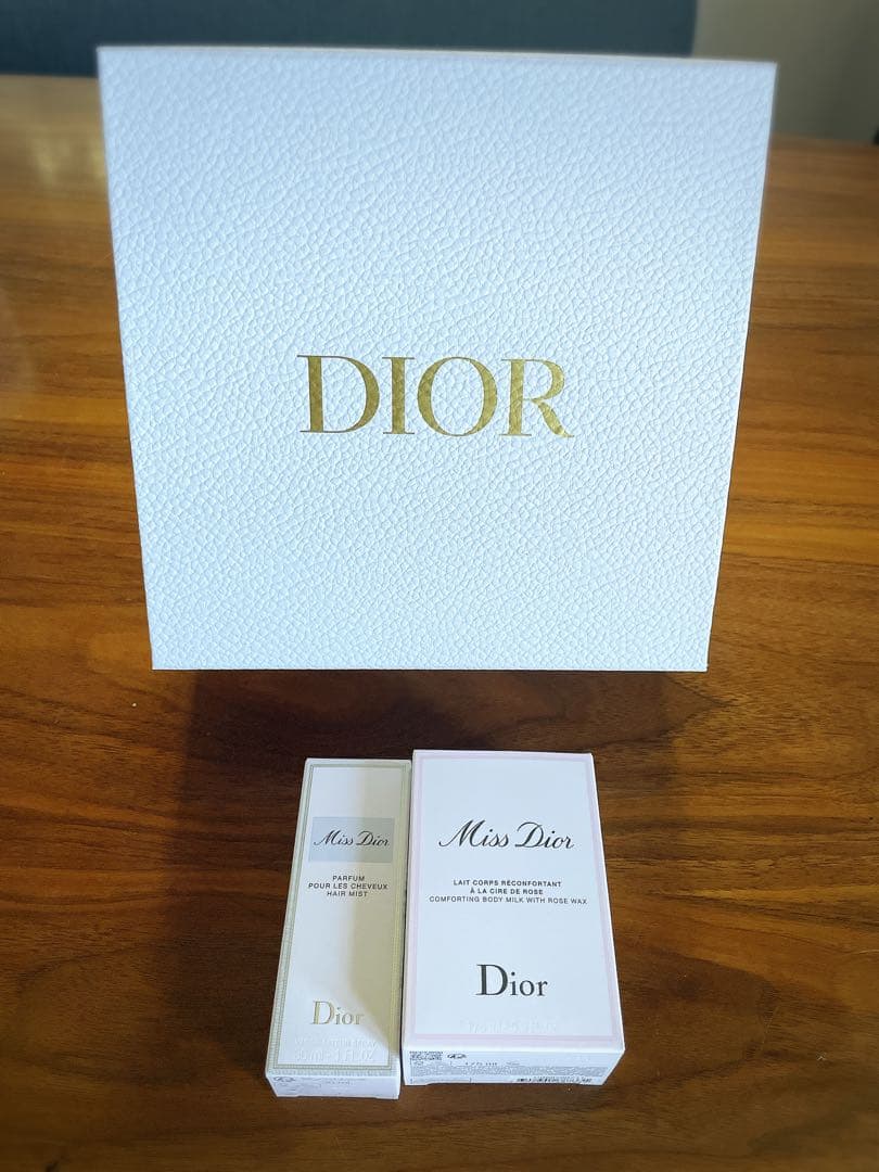 【新品未使用】Miss Dior ボディミルク & へアミスト ギフトセット
