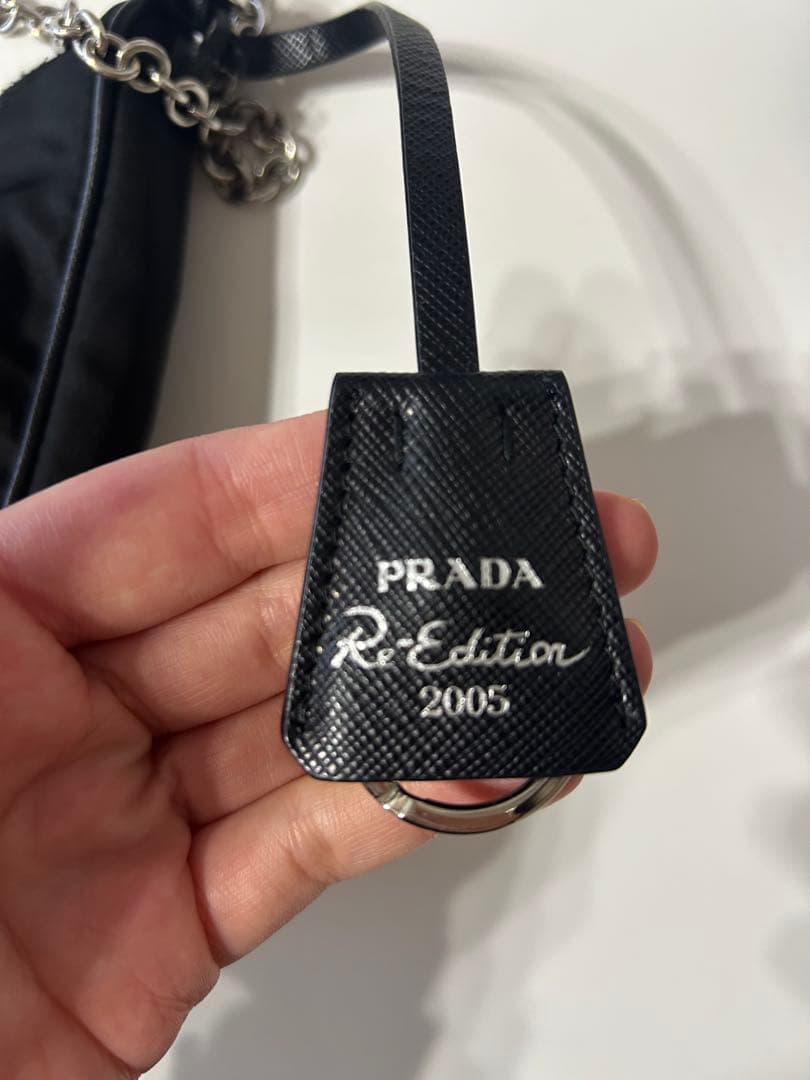ゆみ　PRADA Re-Edition 2005 Re-Nylon バッグ