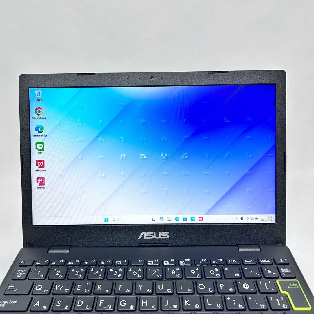 【美品】レアカラー｜ASUS ｜テンキー付きタッチパッド ｜2024年製｜SSD