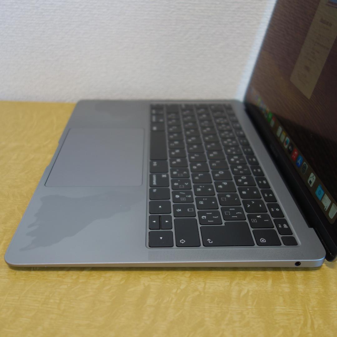 308）MacBook Air 2019　13インチ　/256GB/8GB/i5