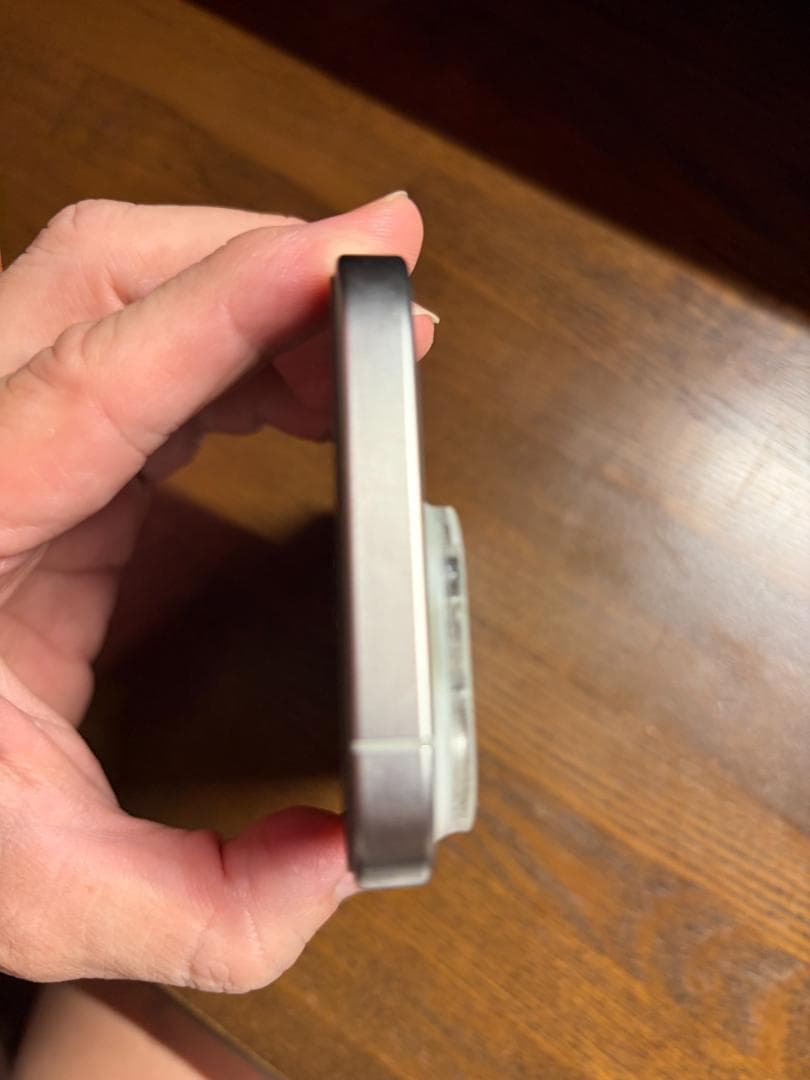 iPhone 15 Pro ホワイトチタニウム 128GB　おまけ有り