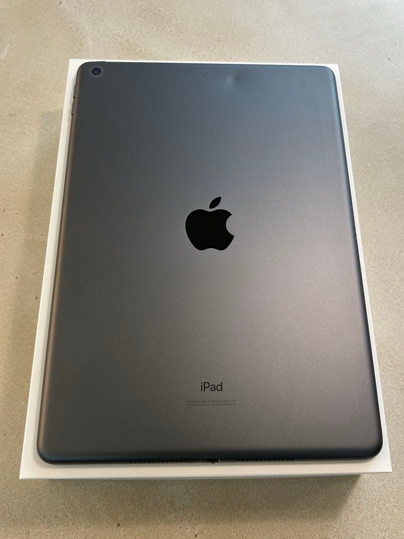 F*B様 iPad7 第7世代 本体 スペースグレイ