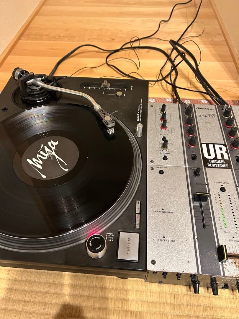 Technics SL-1200 MK5ターンテーブル 2台DJM-707