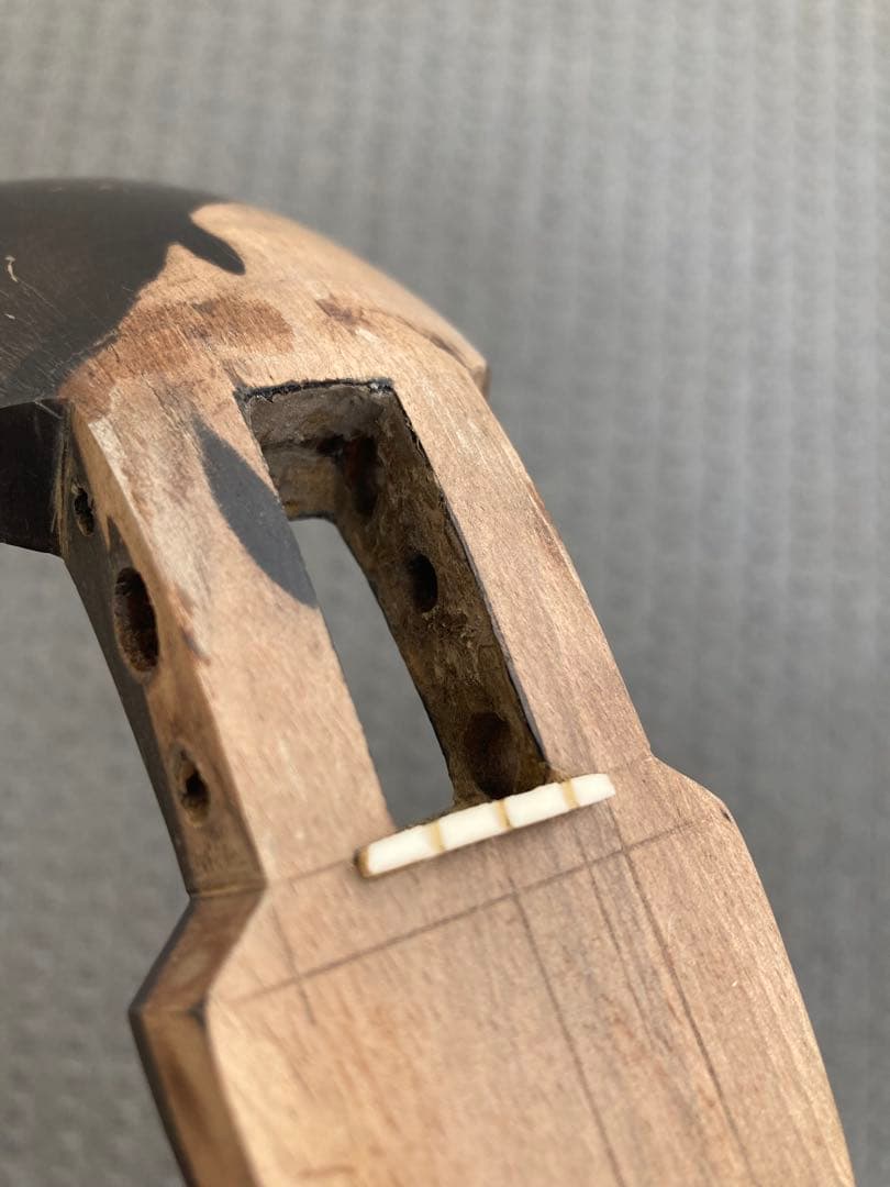 沖縄 三線 小振り 真壁 八重山黒木 竿 365g