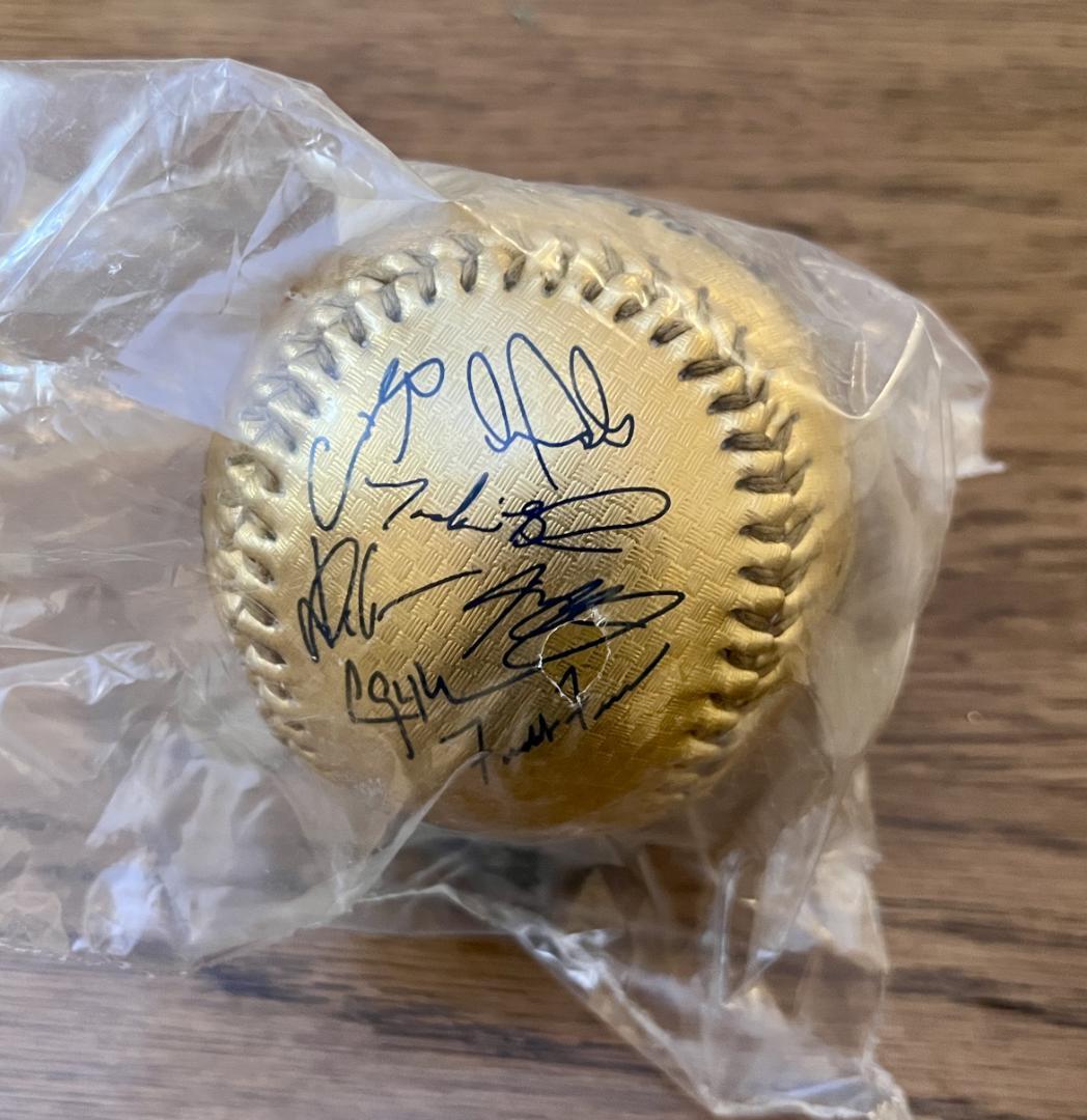 2025 ドジャース ワールドシリーズ 優勝 サイン ボール ゴールド 大谷翔平