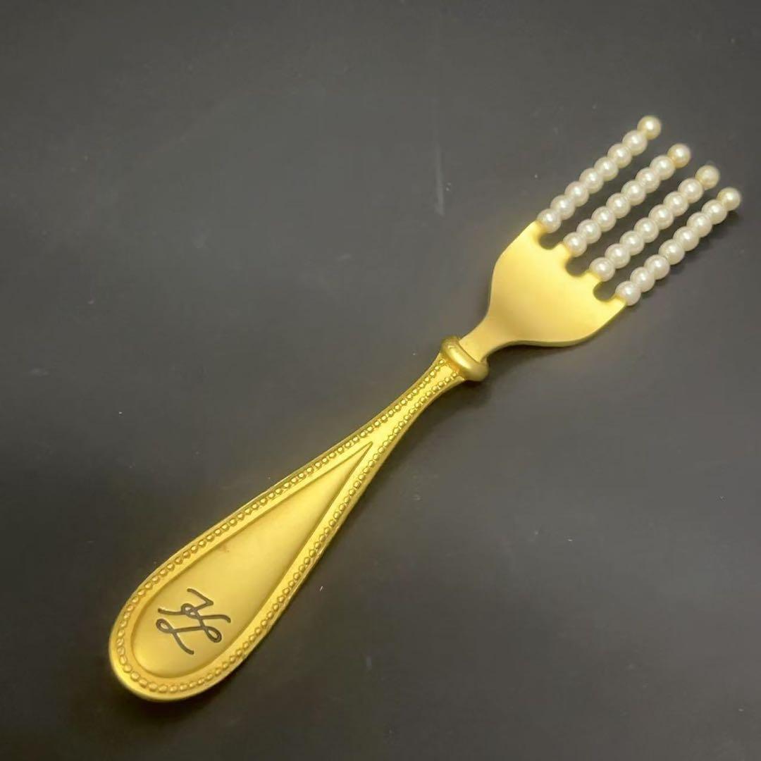 E*n様 希少！KARL LAGERFELD カールラガーフェルド ブローチ 4