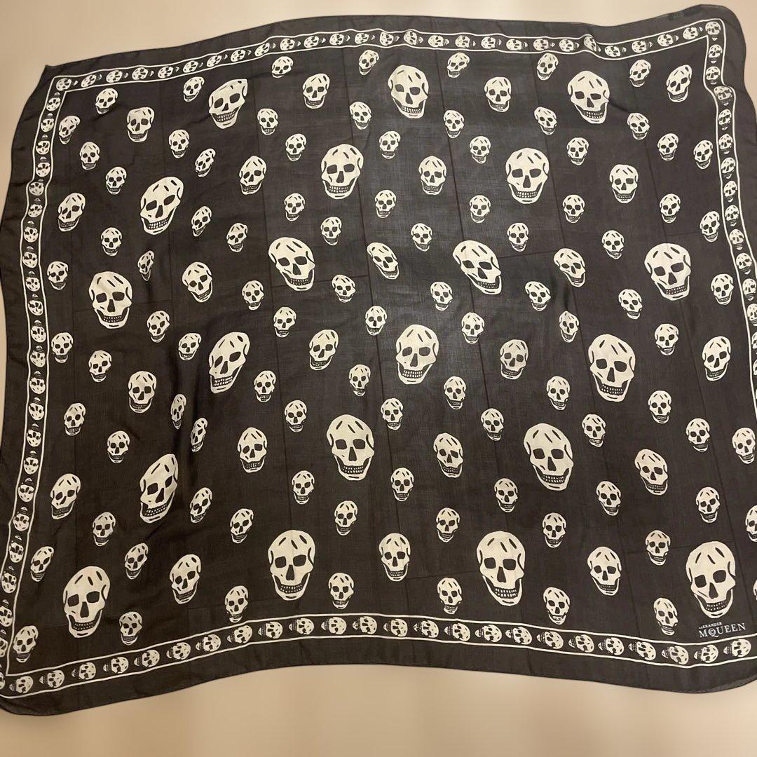 Alexander McQueen スカルバンダナ