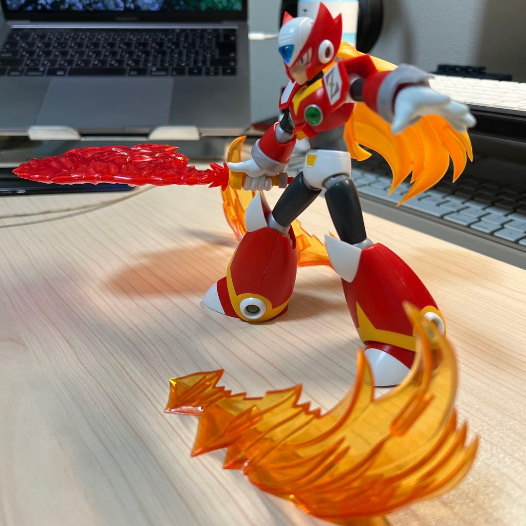 【組立済】コトブキヤ ロックマンX ゼロ プラモデル フィギュア　壽屋　龍炎刃