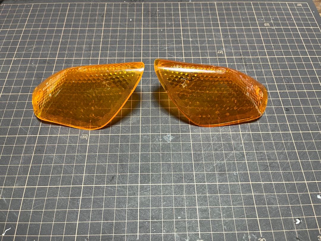 DUCATI PASO 750 ウインカーレンズ　ドゥカティ　パソ