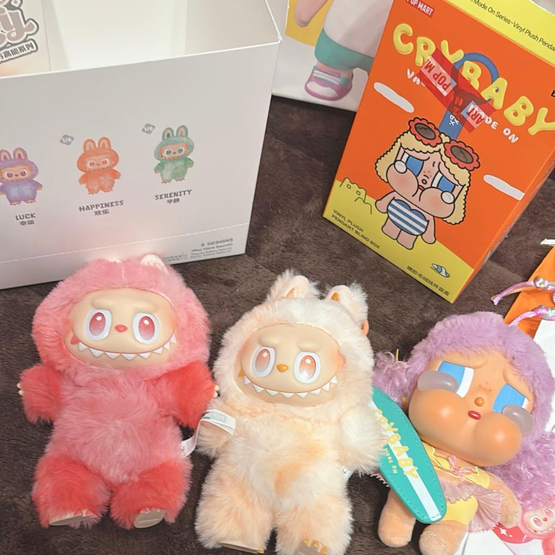 POP MART ラブブ　CRYBABY ぬいぐるみ 3体セット