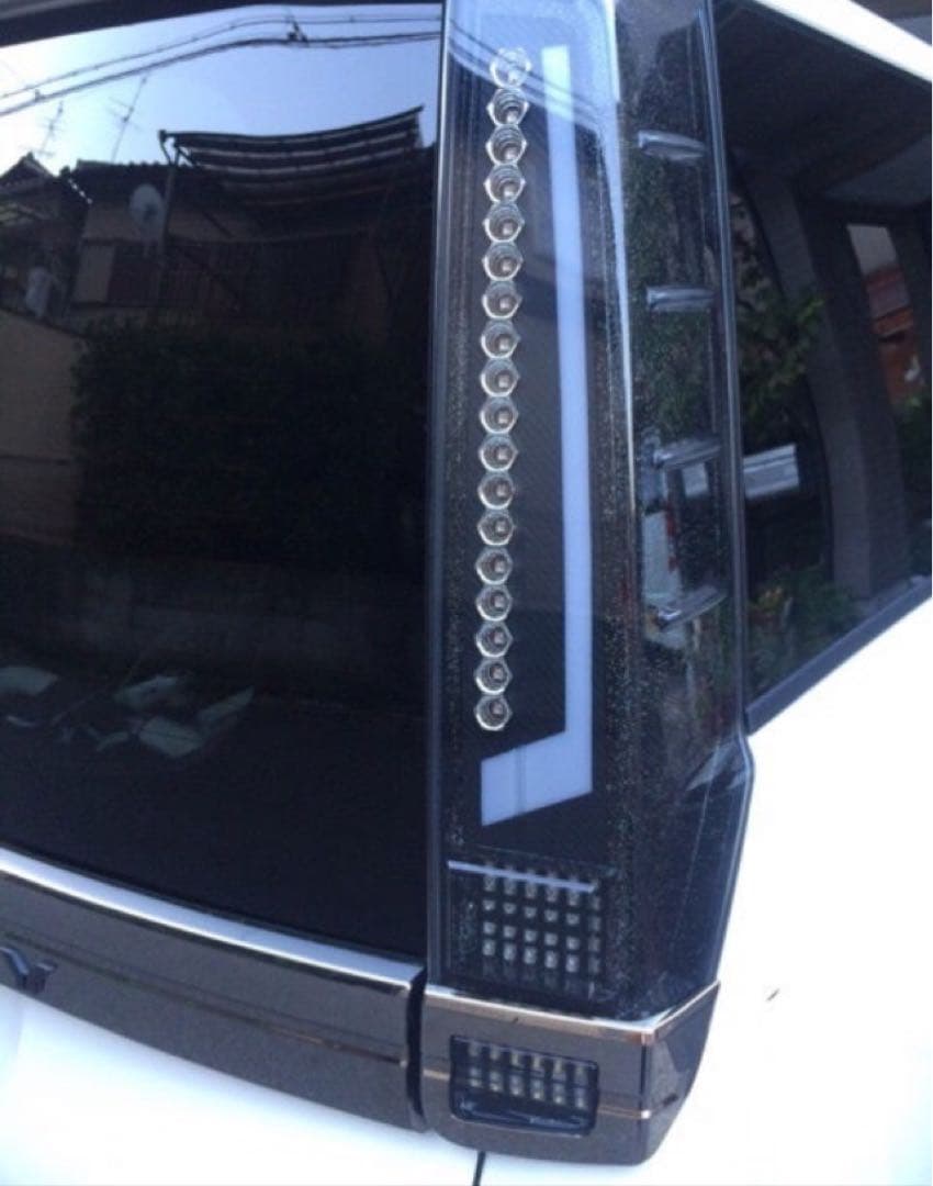 ノア NOAH VOXY ヴォクシー エスクァイア 80 テールランプ