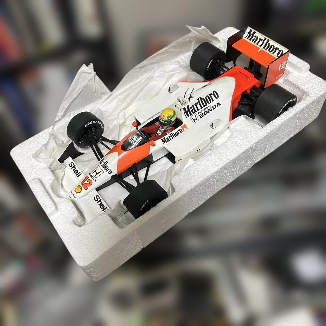 アイルトン・セナ マクラーレン MP4/4 ミニカー 1/18