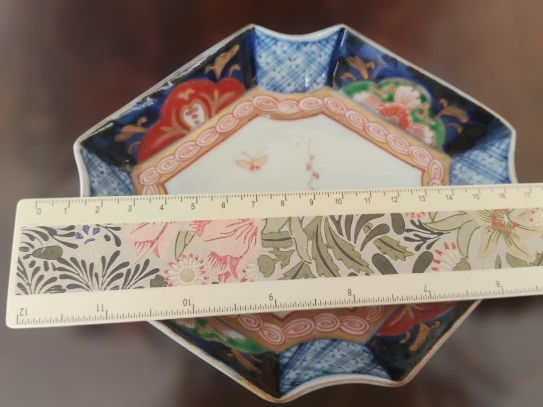 八角形の花柄皿、古い皿