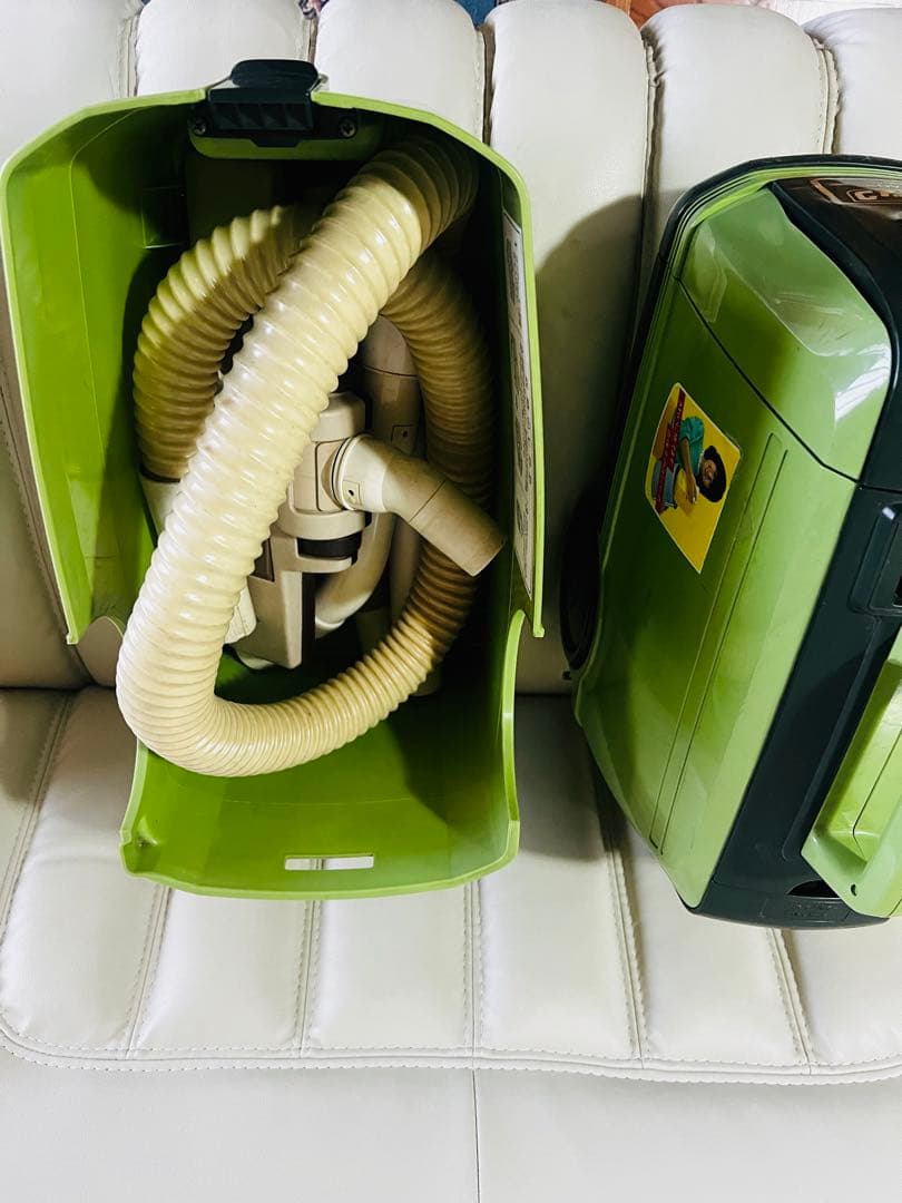 レトロ掃除機　日立　CV-8610