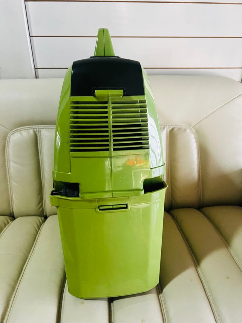 レトロ掃除機　日立　CV-8610