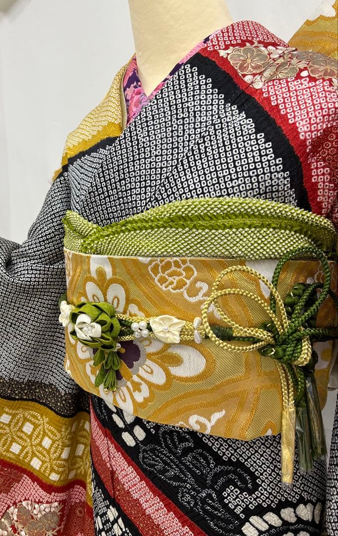 豪華総絞り　本加工　振り袖　フルセット　長襦袢　金彩　刺繍　成人式　振袖　596