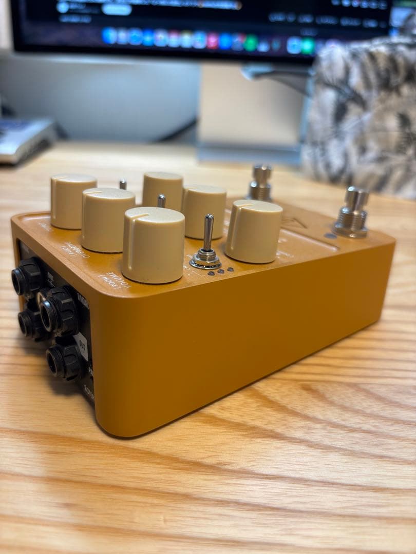 ギター Universal Audio UAFX Enigmatic 82