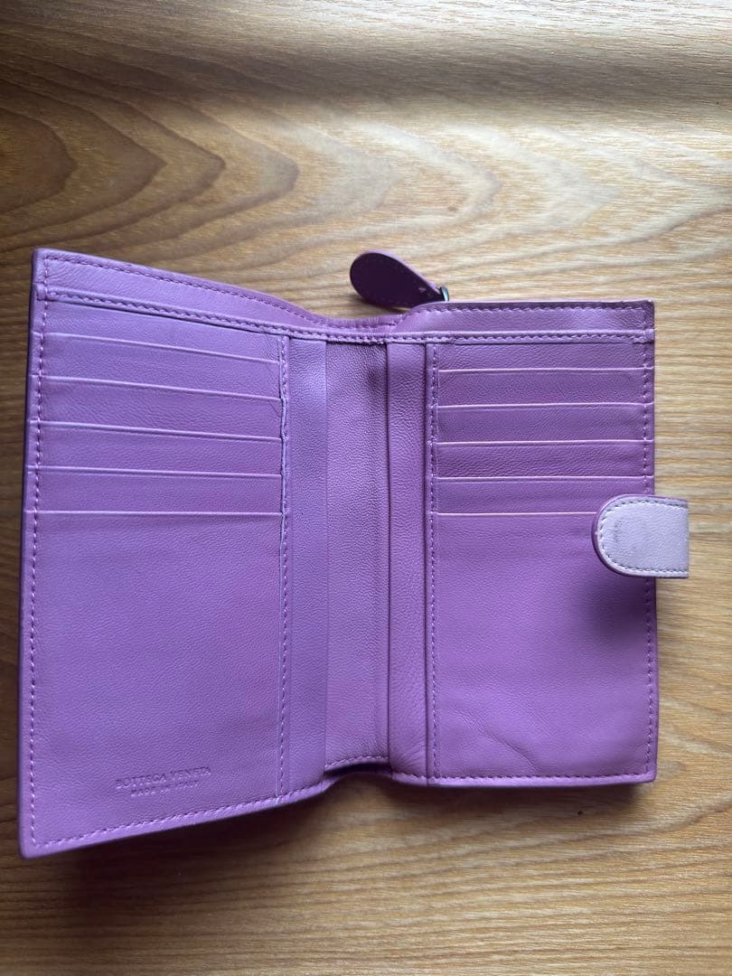 ボッテガヴェネタ　二つ折り財布　レザー