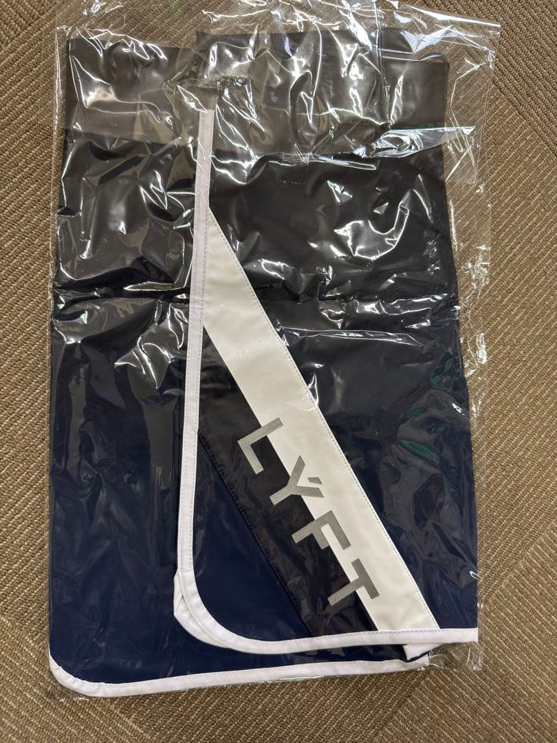 LYFT 水着 Mサイズ ネイビーラデーション