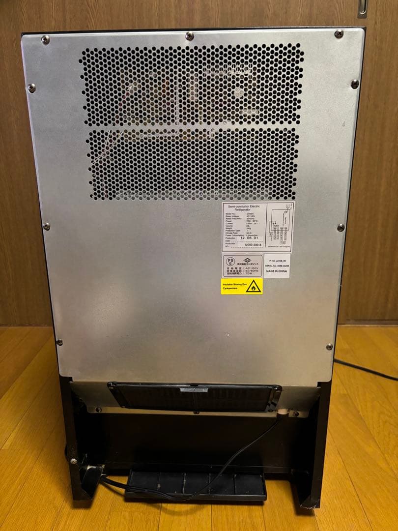 ワインセラー　コンポジット製