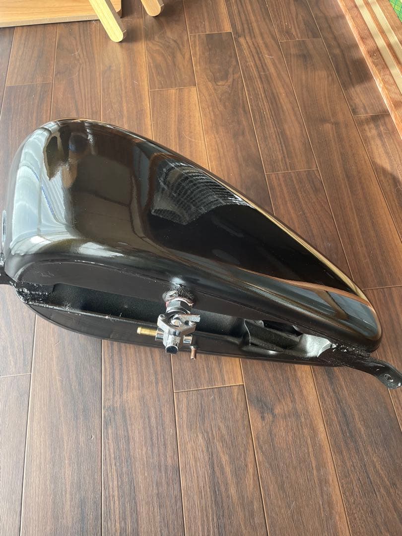 バルカン400 スポーツスター　タンク