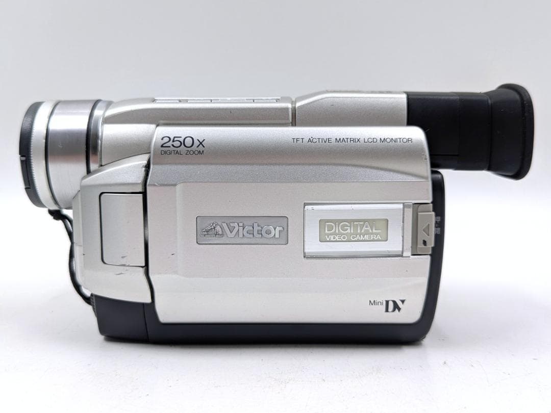 miniDVのダビングに！ Victor ビデオカメラ GR-DVF10