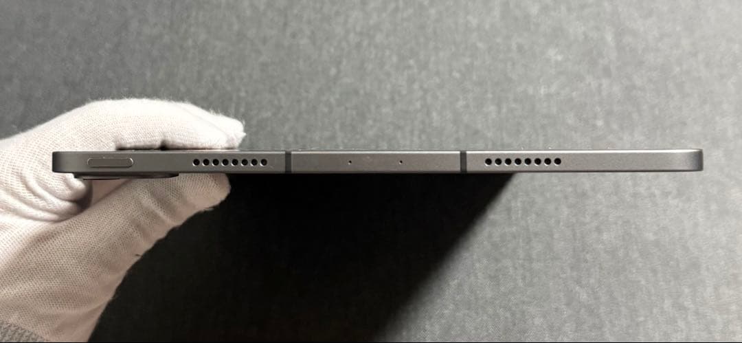 iPadPro 11inch 第三世代　cellular model