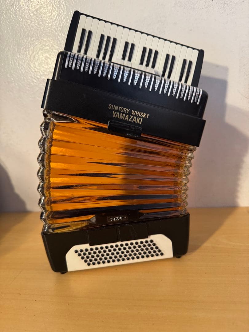 【年末年始限定値下】SUNTORY WHISKY サントリー山崎　アコーディオン