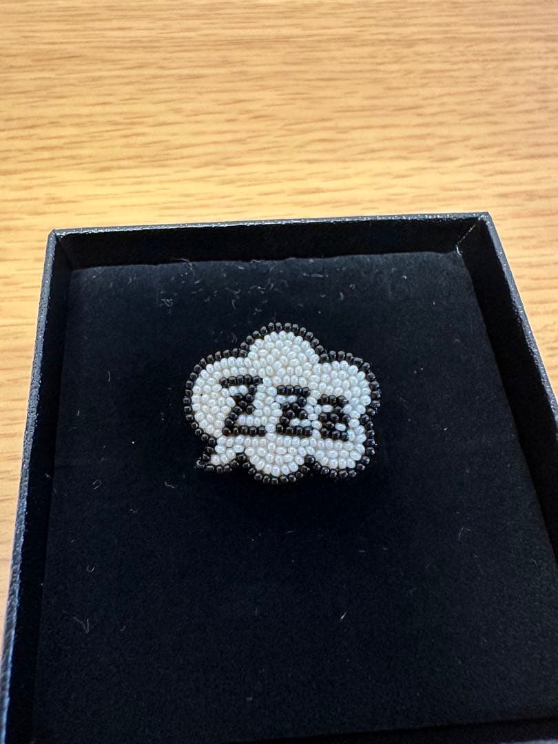 小林モー子　Mōko Kobayashi ZZZブローチ　ピン　プローチ