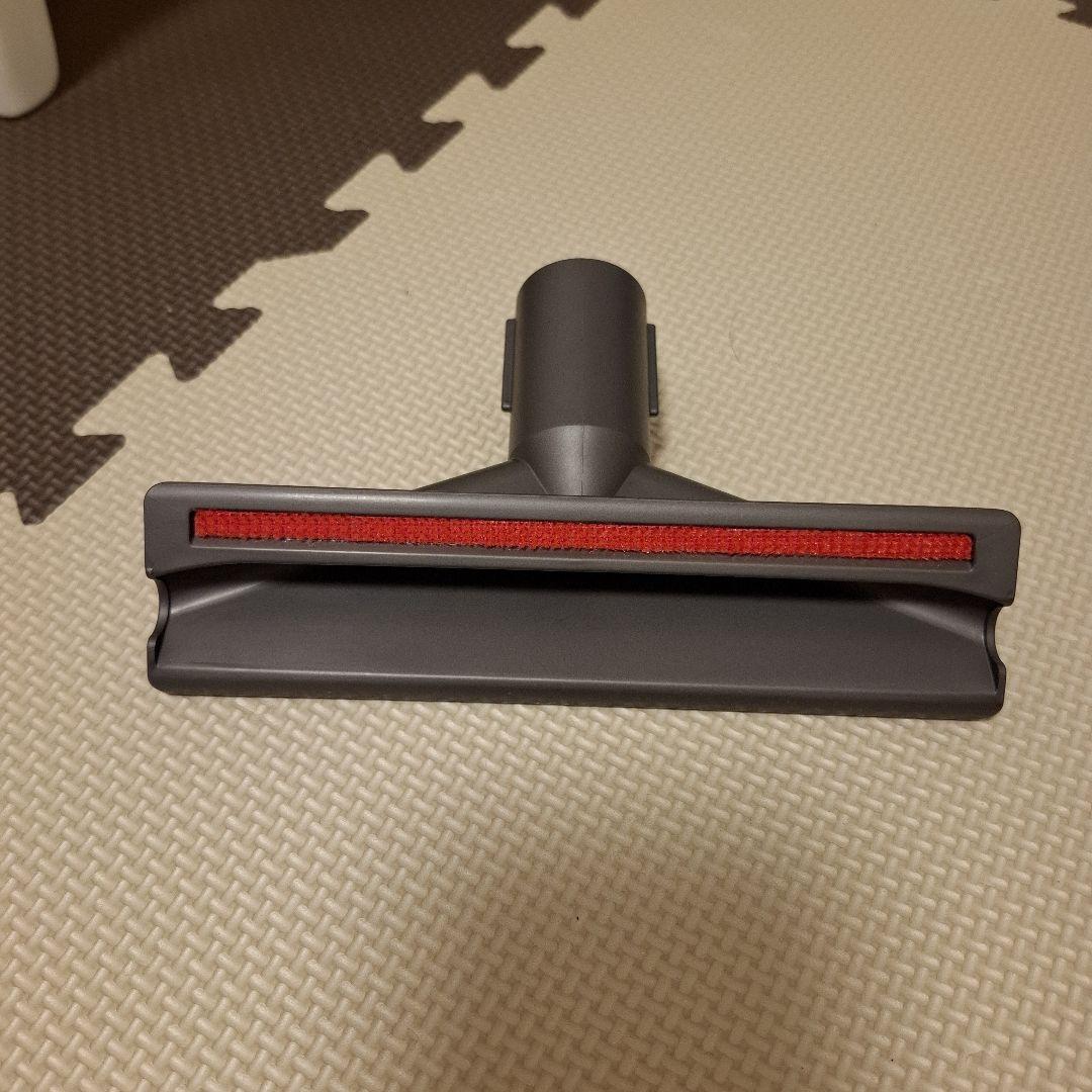 dyson v8 slim fluffy+ 本体とアタッチメント