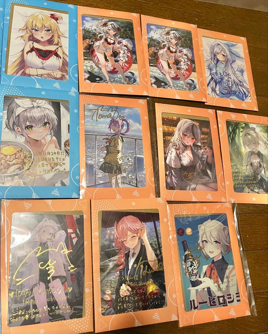 ホロライブまとめ売り　引退品。直筆サイン15枚。複製サイン14枚。フルセット28