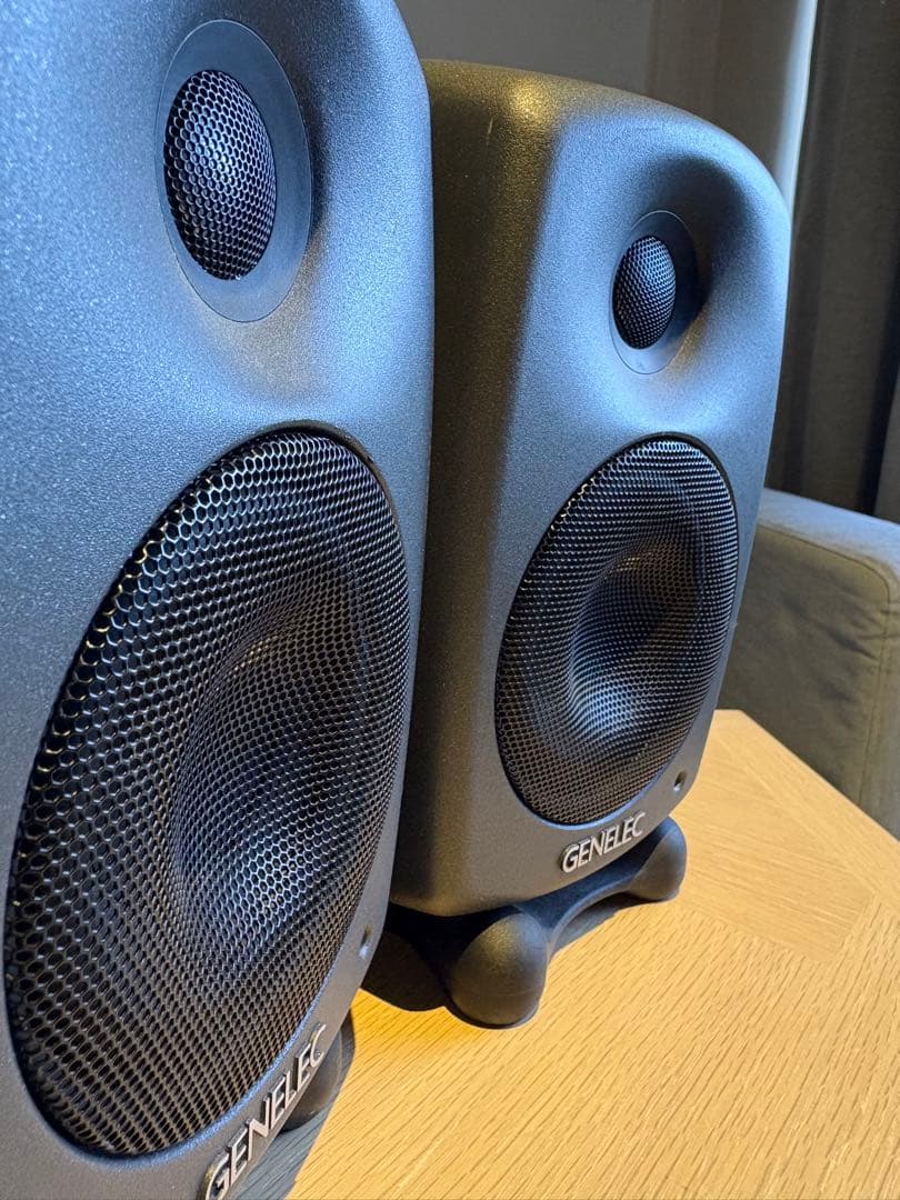 GENELEC 8320A ペア GLM SAM KIT オプション付き