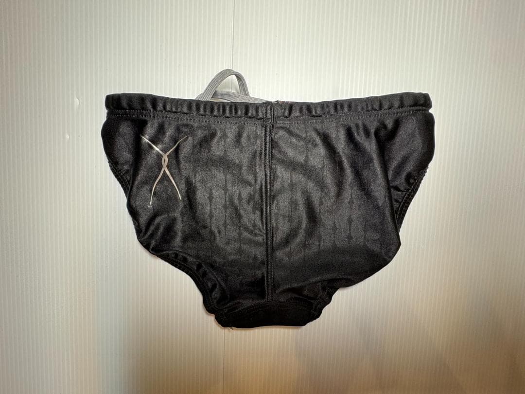 【MJ61】arena 指定　男子　競泳水着　R140サイズ