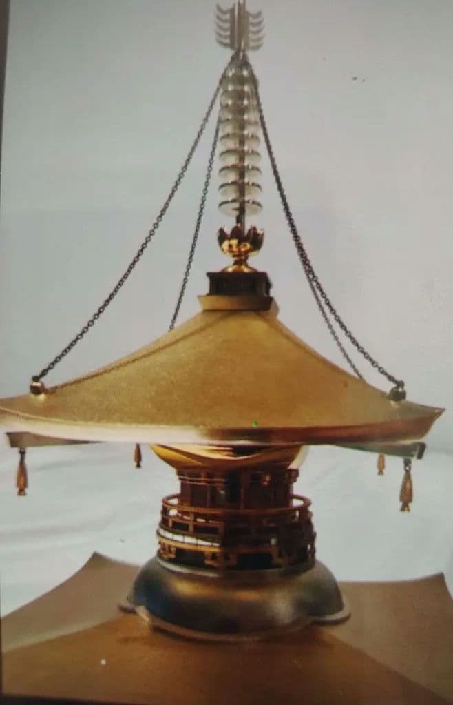 東京銀器製　多宝塔　1500g　本体のみです。