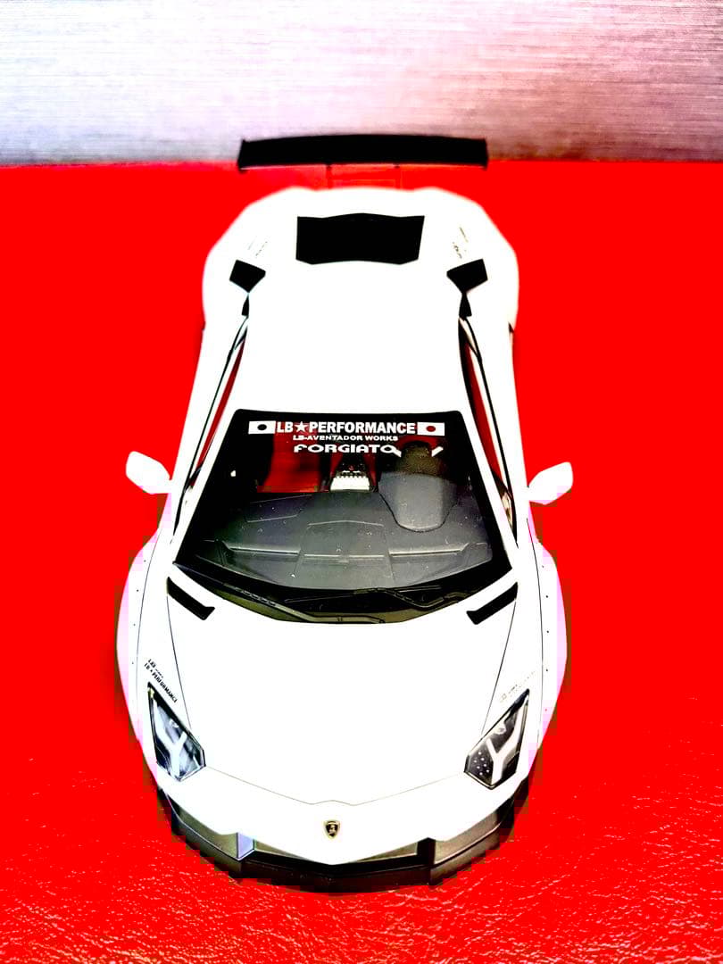 ☆Lamborghini 1/18 アヴェンタドールリバティウォーク　LB