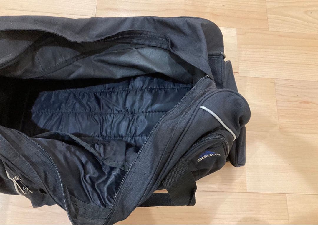 アディダス　バック　スポーツ　旅行　部活　ボストン　鞄　バッグ　ショルダー