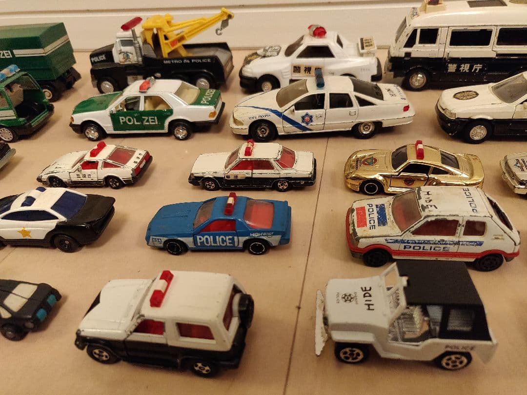 世界のパトカー　セット