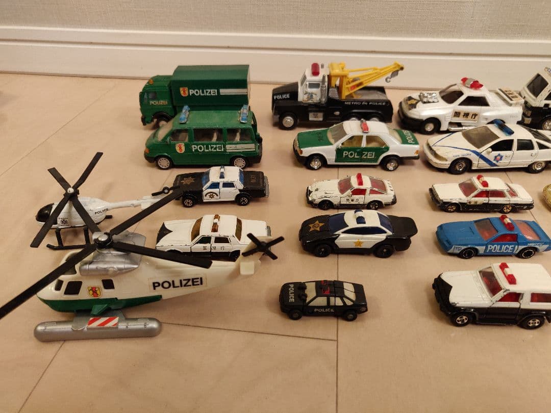 世界のパトカー　セット