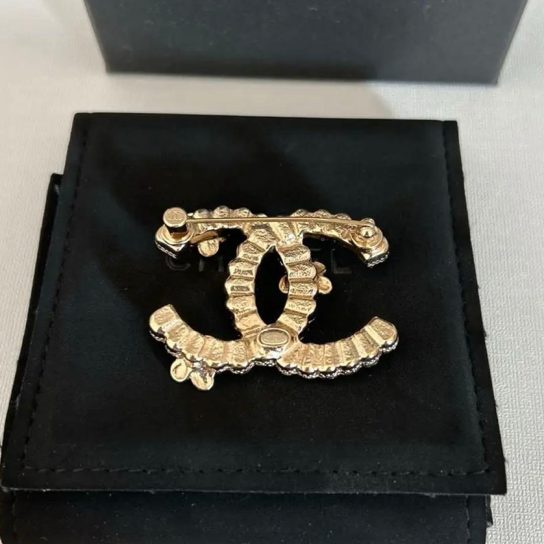 【CHANEL】シャネルCCロゴ お花ブローチ
