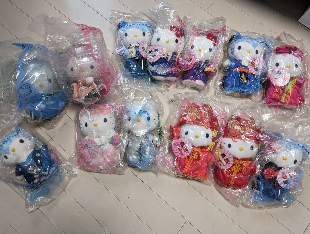 ハローキティ13体　ぬいぐるみ　ウエディング　マクドナルド　キティちゃん