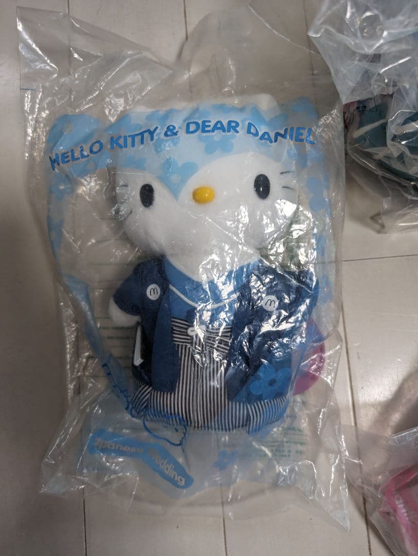 ハローキティ13体　ぬいぐるみ　ウエディング　マクドナルド　キティちゃん