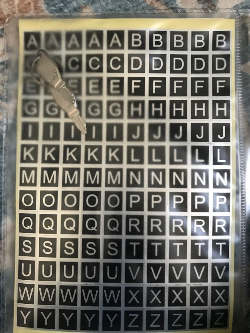 未使用スーツケース ハードキャリー 90L ホワイトカーボン TSAロック